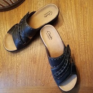 Clarks Slip-on Bendable Sandals